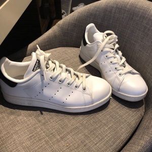 Stan smith size 5 womans